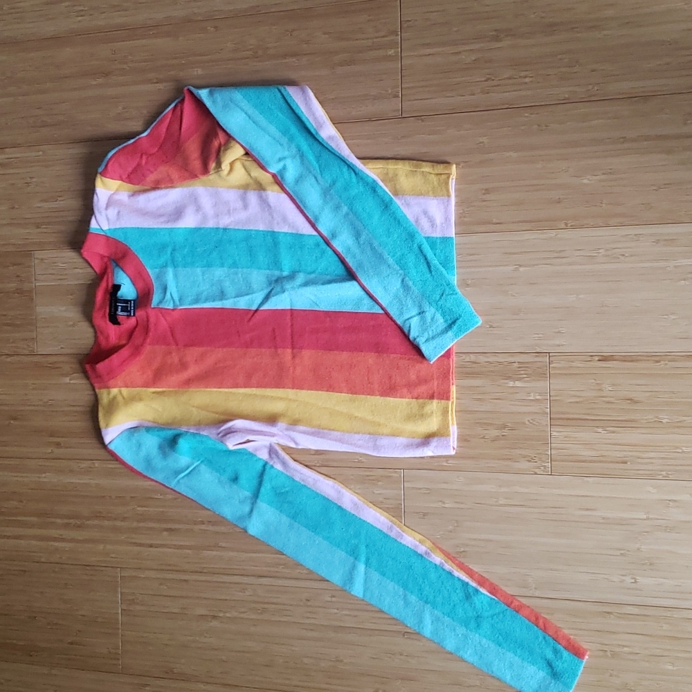 Forever 21 Rainbow Crop Top Sweater Size Small in excellent condition